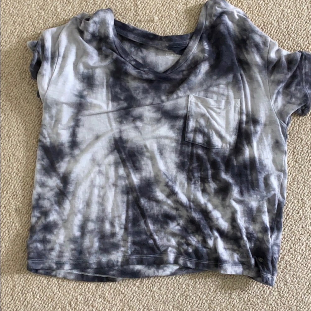 Never worn! American eagle tie dye flowy shirt
